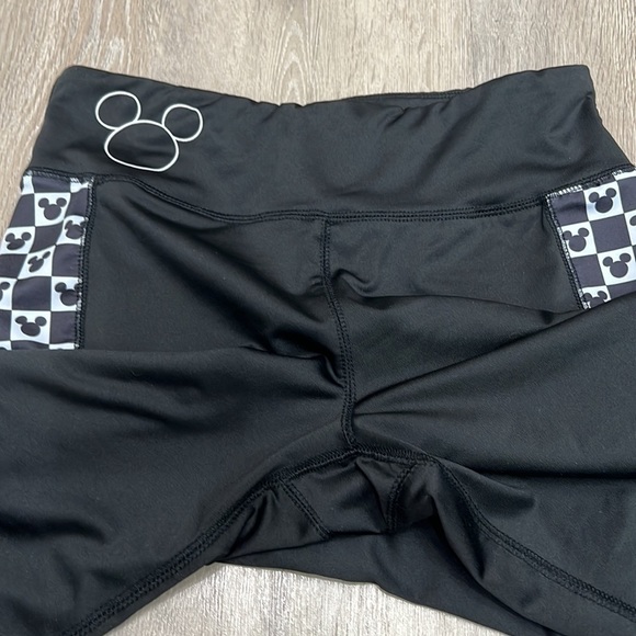 Our Universe Disney Mickey Mouse Checkered Active Capris Medium - Picture 5 of 6